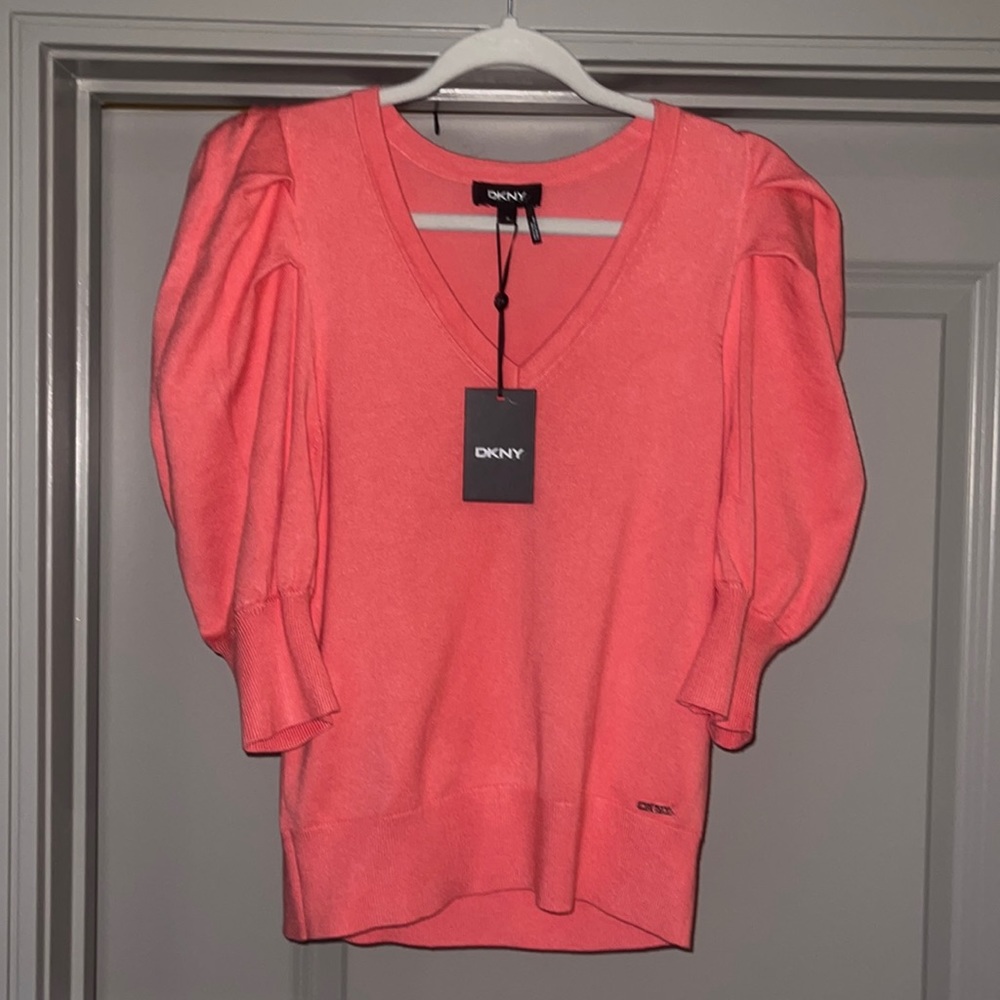 DKNY WOMENS SWEATER NWT